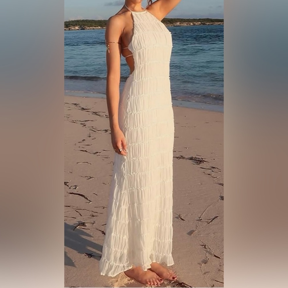 NWT Backless Dress Sleeveless Textured Halter Open Back Maxi size S - Picture 3 of 8